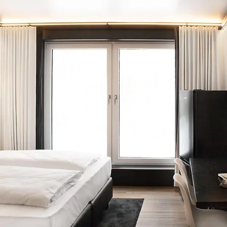 Kng By Wmm Hotel *