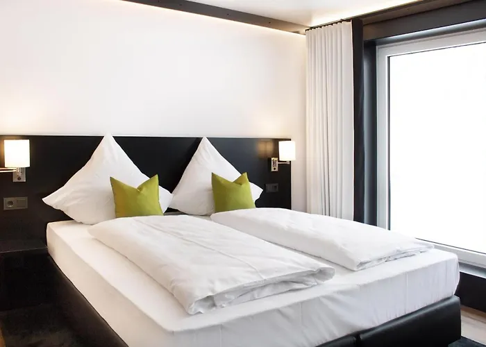 Hotel Kng By Wmm *